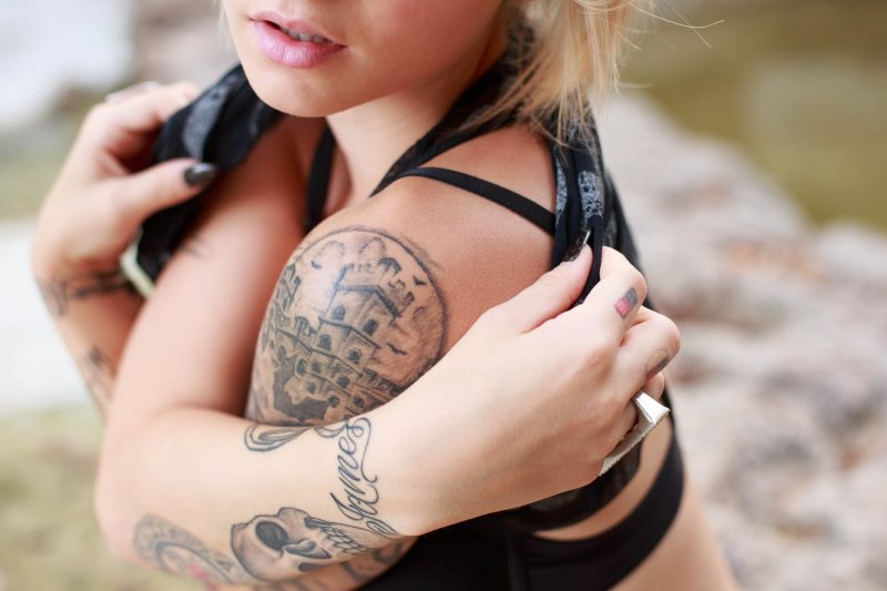 Kirbee Tattooed Blonde Redbust