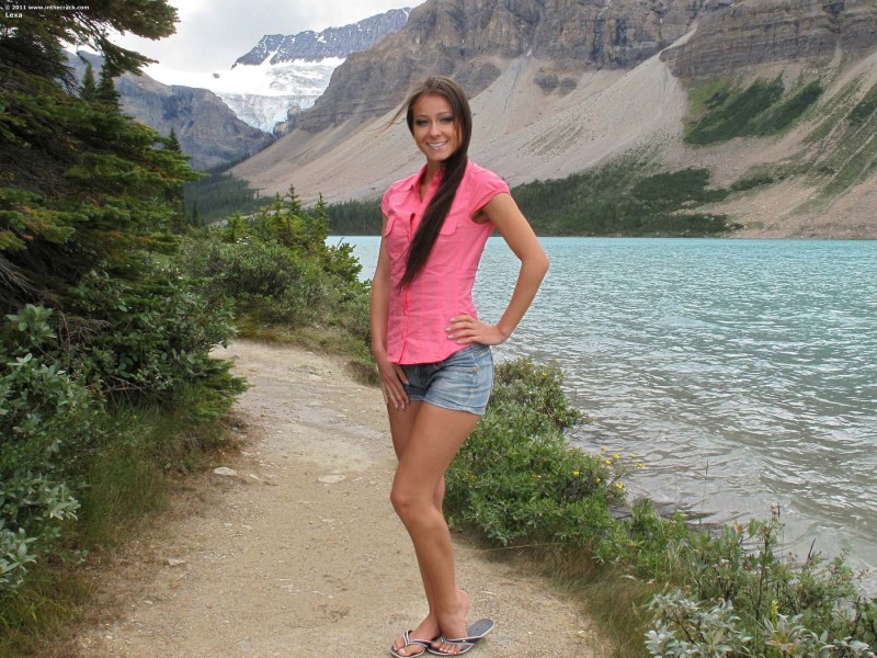 Melisa Mendiny Trip To Canada Redbust