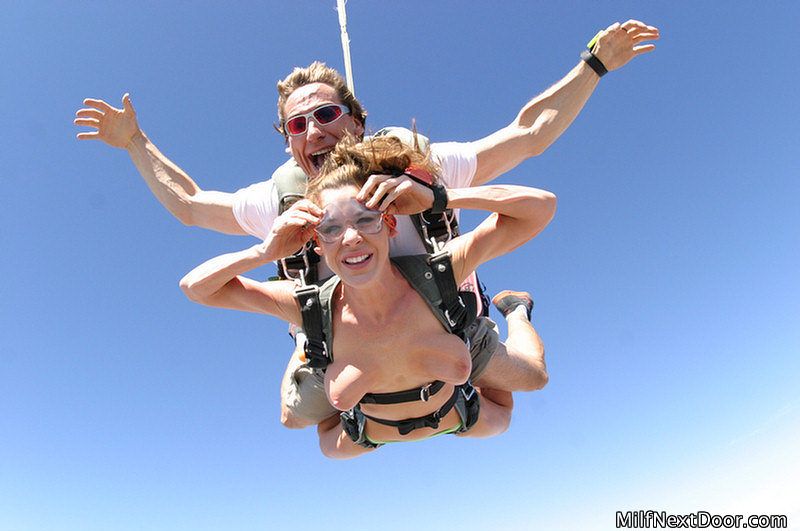 Naked Skydiving Redbust