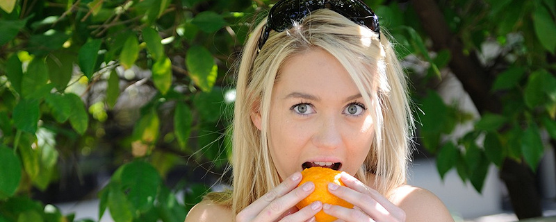 Alison Angel – Free oranges