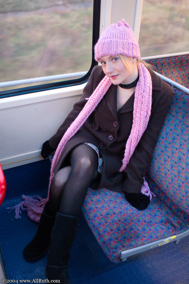 all-ruth-blonde-london-nude-in-public-31