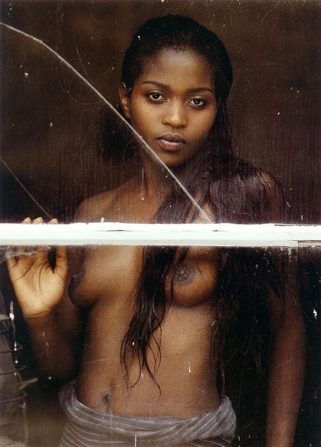 black-ladies-by-uwe-ommer-erotic-ebony-nude-72