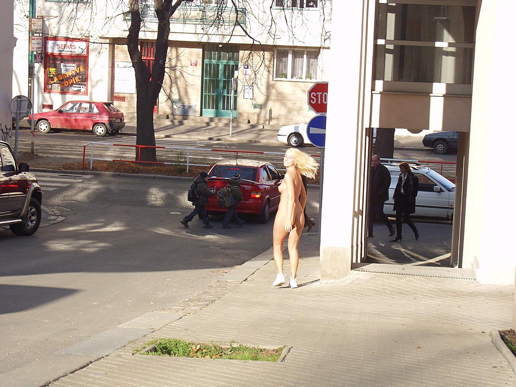 lenka-p-blonde-walk-on-street-nude-in-public-13