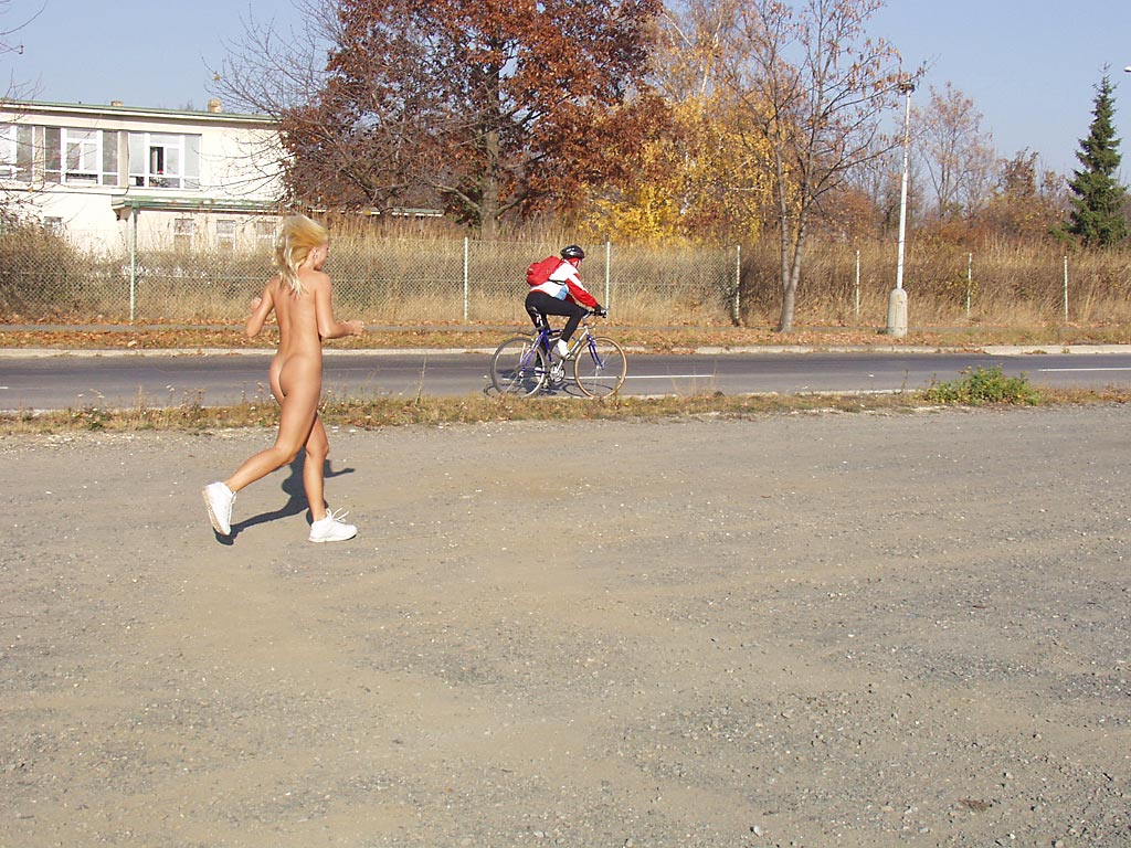 lenka-p-blonde-walk-on-street-nude-in-public-39