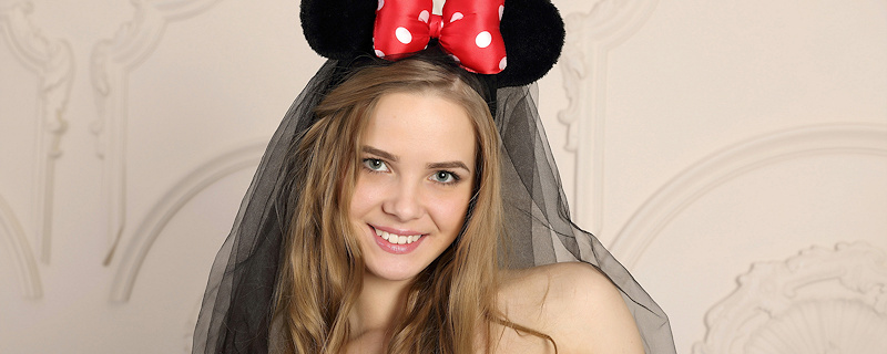 Carolina Sampaio – Minnie Mouse