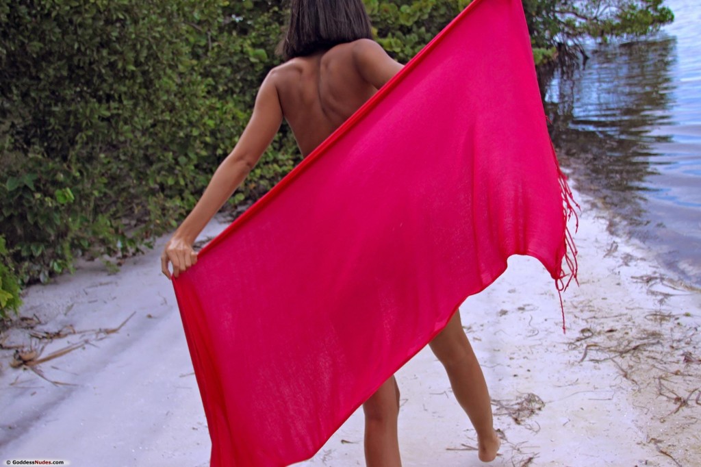 danica-a-tropical-island-goddess-nudes-14