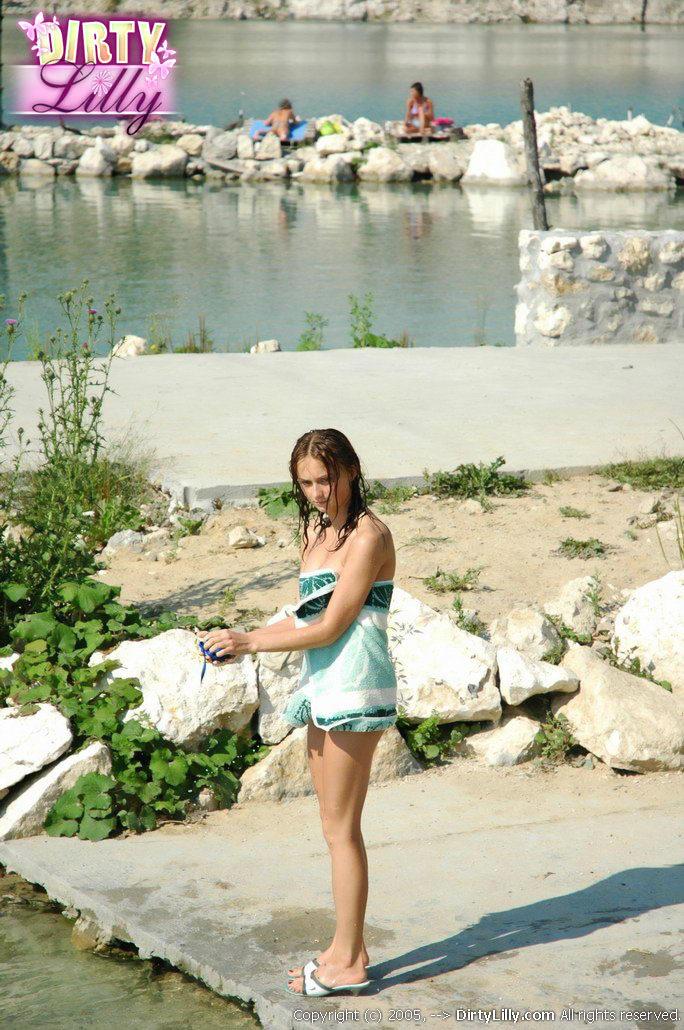 dirty-lilly-quarry-lake-42