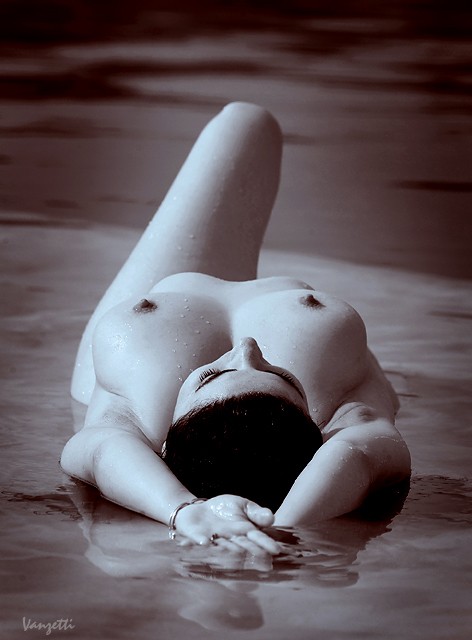 erotic-photos-vol8-77