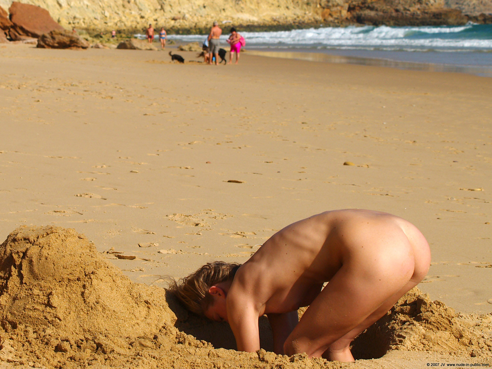Return to Eva G having fun on the beach. edita-s-naked-on-beach-blonde-seas...