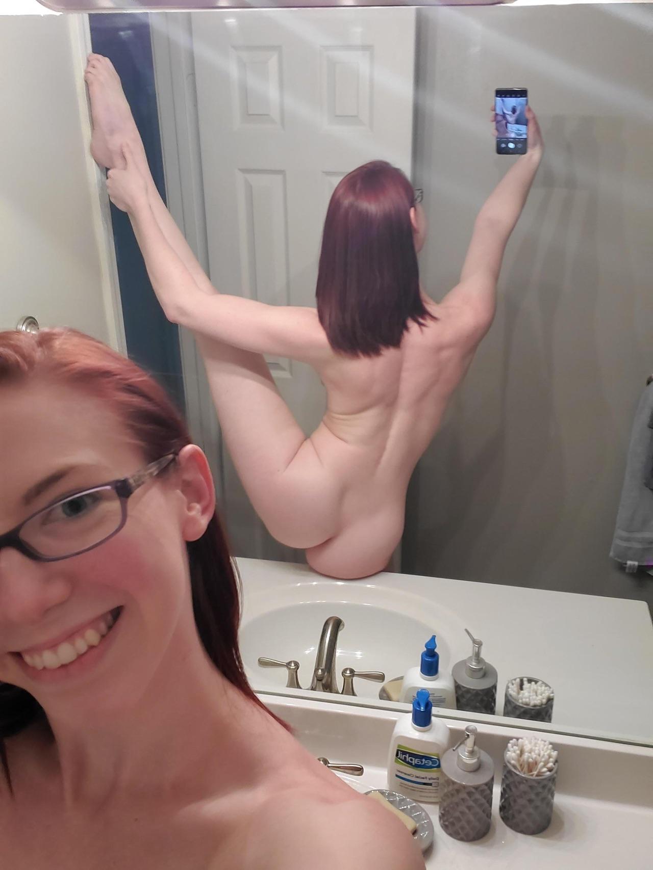 naked-flexible-girls-splits-fetish-gymnasts-mix-99