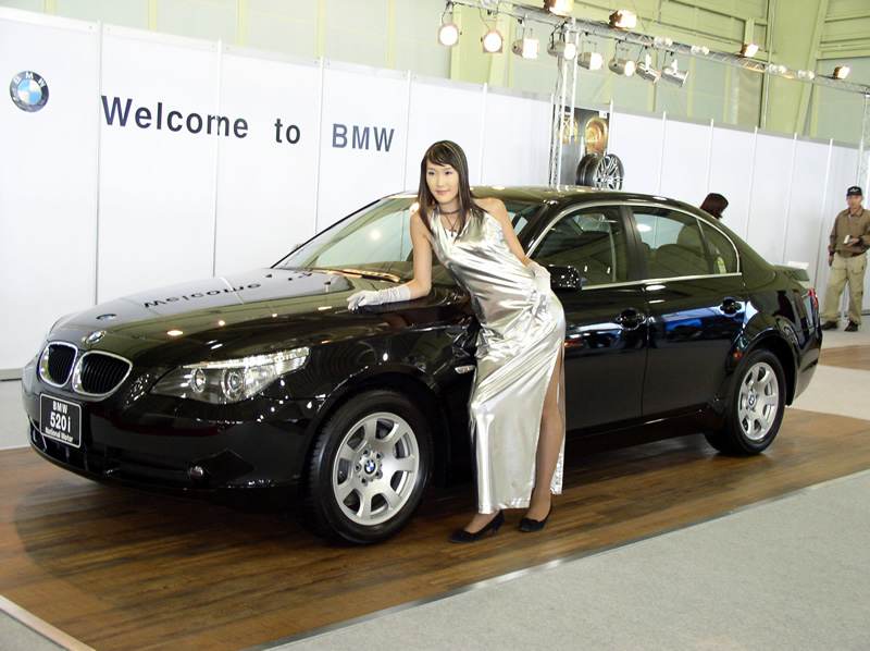 girls-and-bmw-10