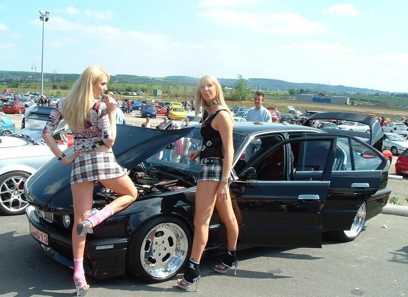 girls-and-bmw-80