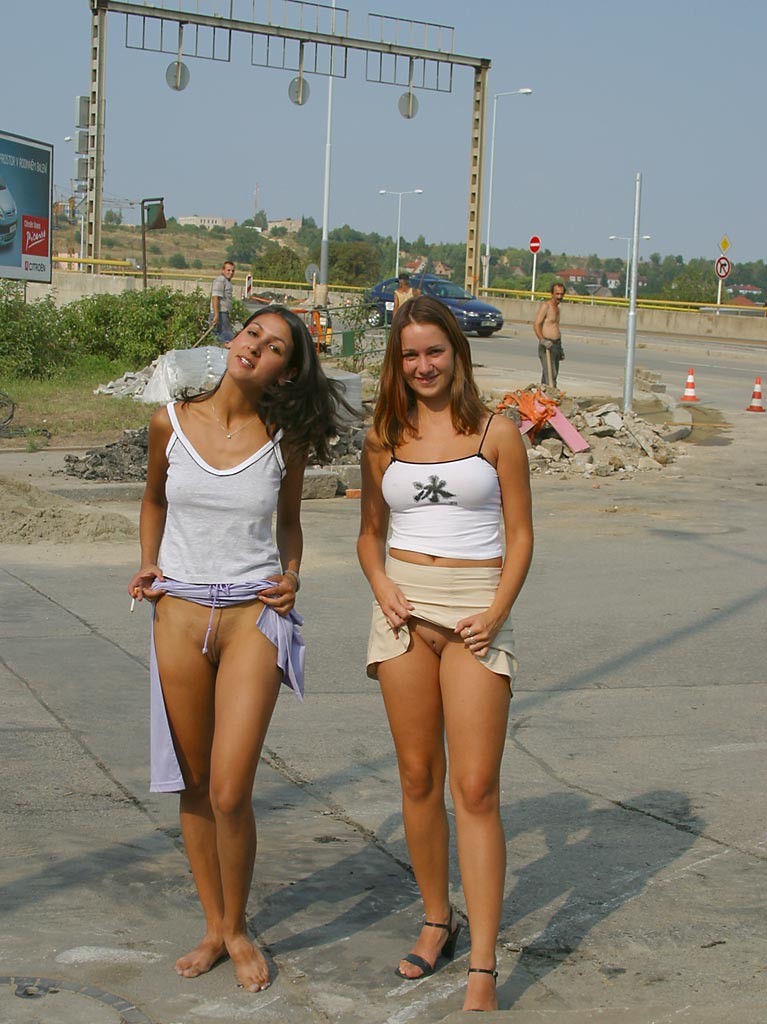 Public Girls Flashing