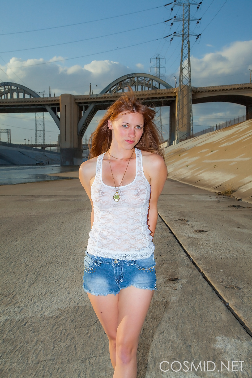 jessica-fisher-tits-nude-in-the-la-river-shorts-cosmid-01