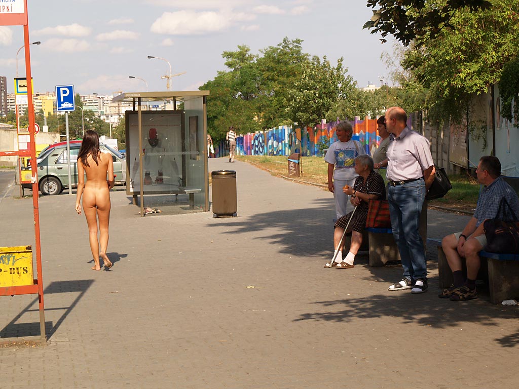 jirina-k-nude-girl-on-bus-stop-public-26
