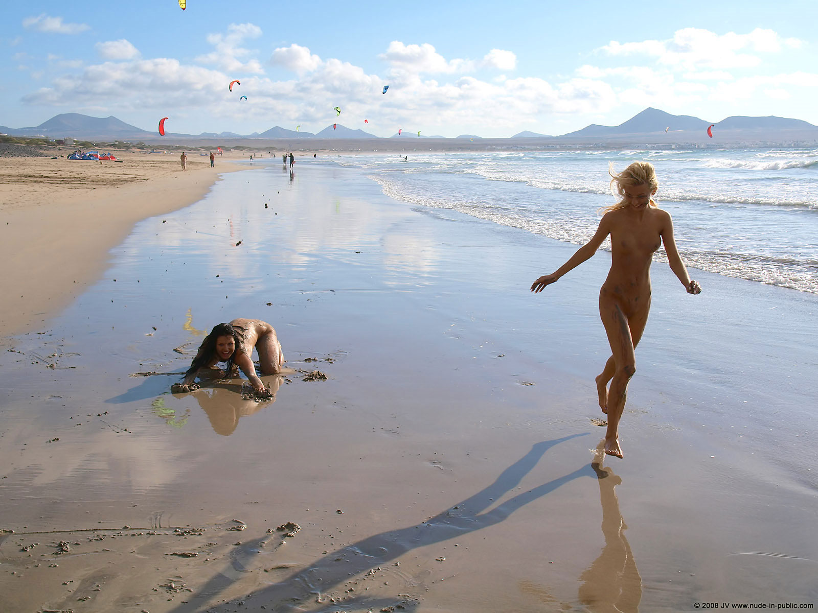 judita-beach-nude-seaside-public-12