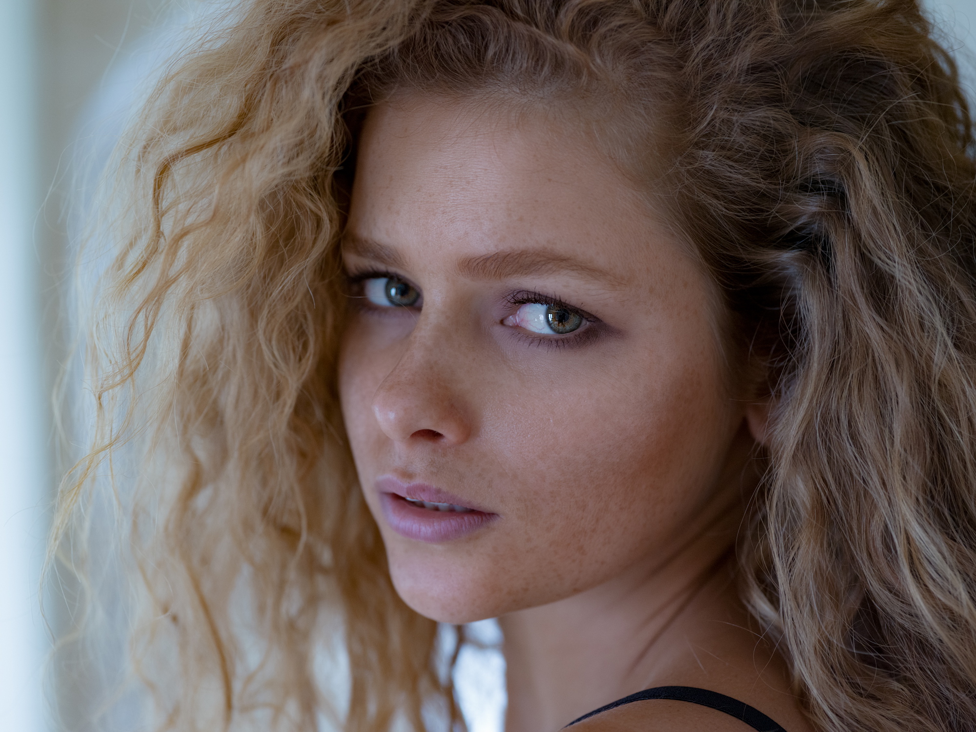 julia-yaroshenko-redhead-erotic-model-freckles-nude-lennylw-26