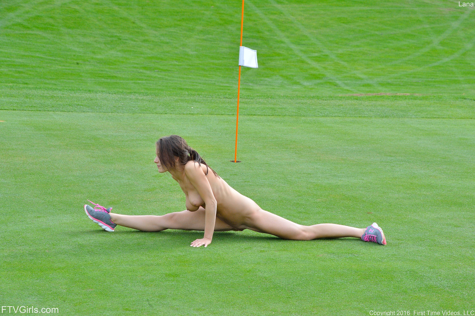 lana-golf-course-flash-in-public-ftvgirls-32