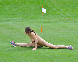 lana-golf-course-flash-in-public-ftvgirls