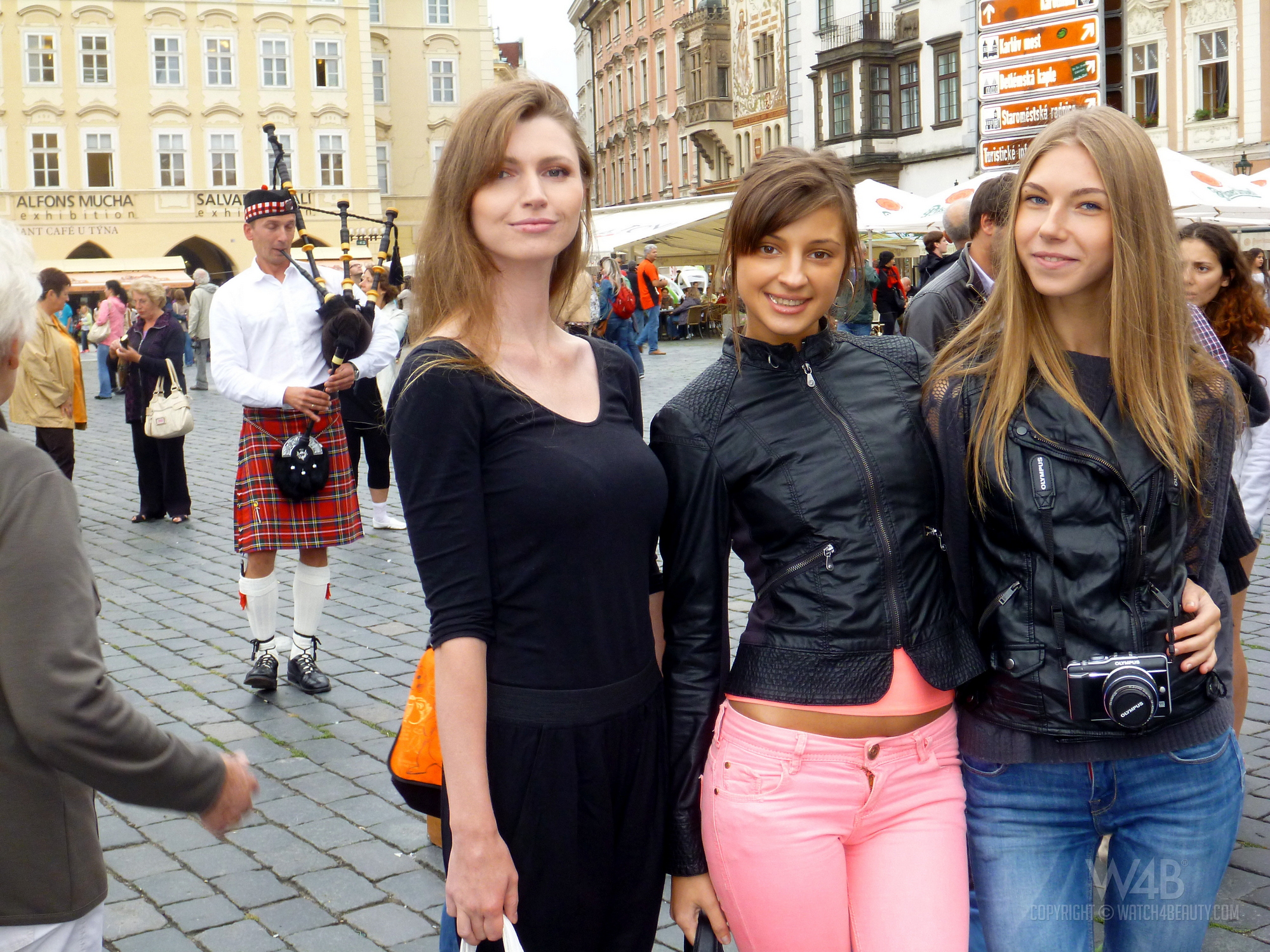 anjelica-maria-ryabushkina-visit-saint-petersburg-behind-the-scenes-watch4beauty-11