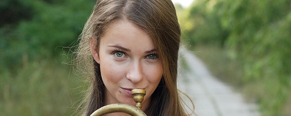 Milana – Girl with trumpet