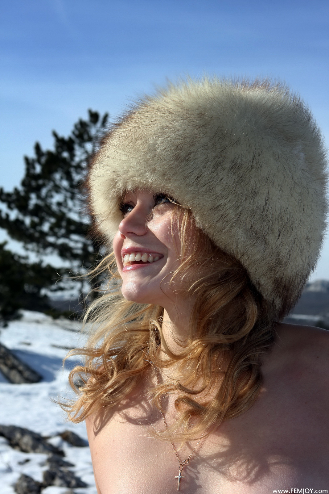 abilene-winter-nude-fur-hat-snow-slim-body-femjoy-35