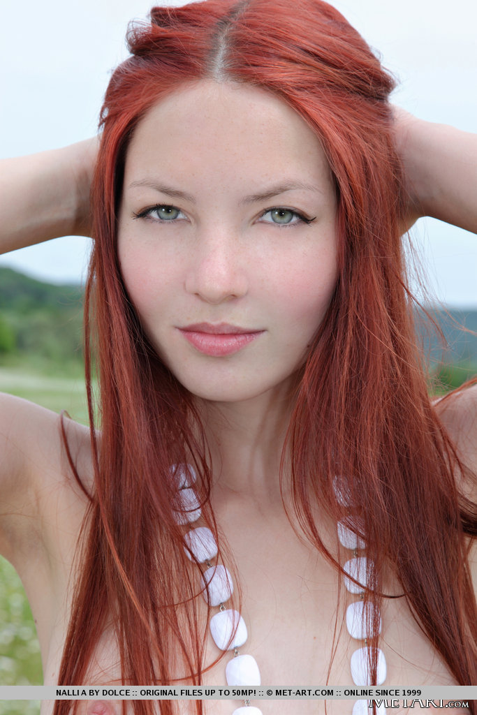 nalli-a-nude-meadow-redhead-metart-01