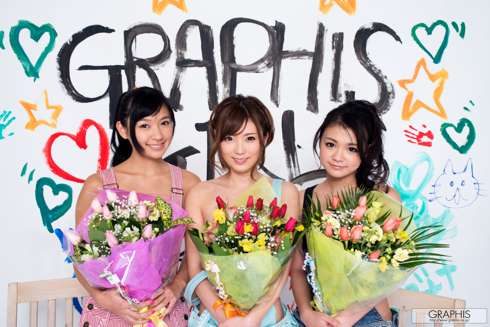 nana-ogura-lina-kato-kana-tsuruta-nude-graphis-girls-2012-35