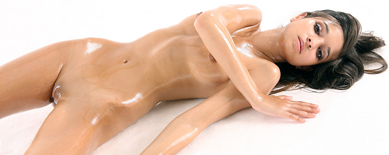 Nika – Naked oiled body