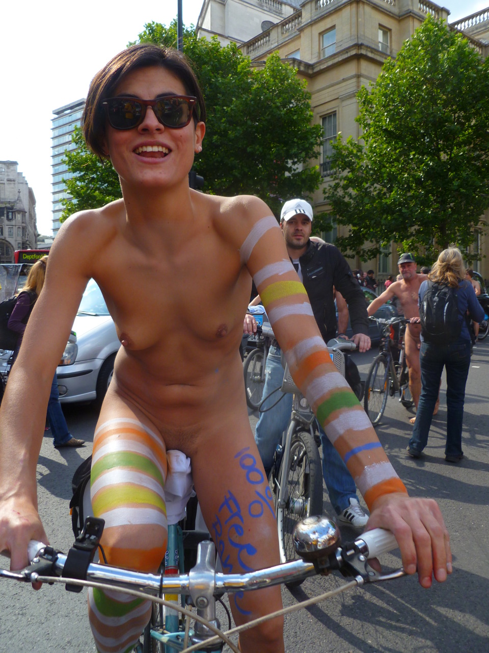 girls-nude-on-bikes-27