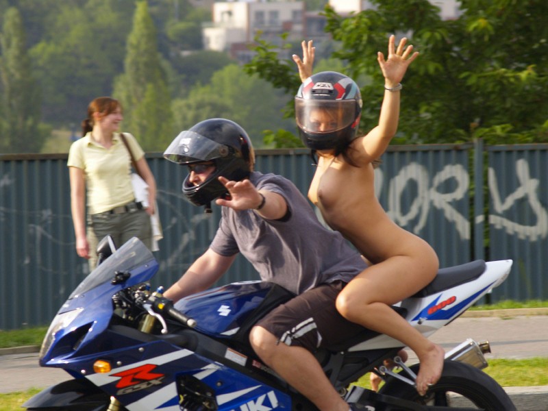 Motorbike naked girl Motorcycle Pics