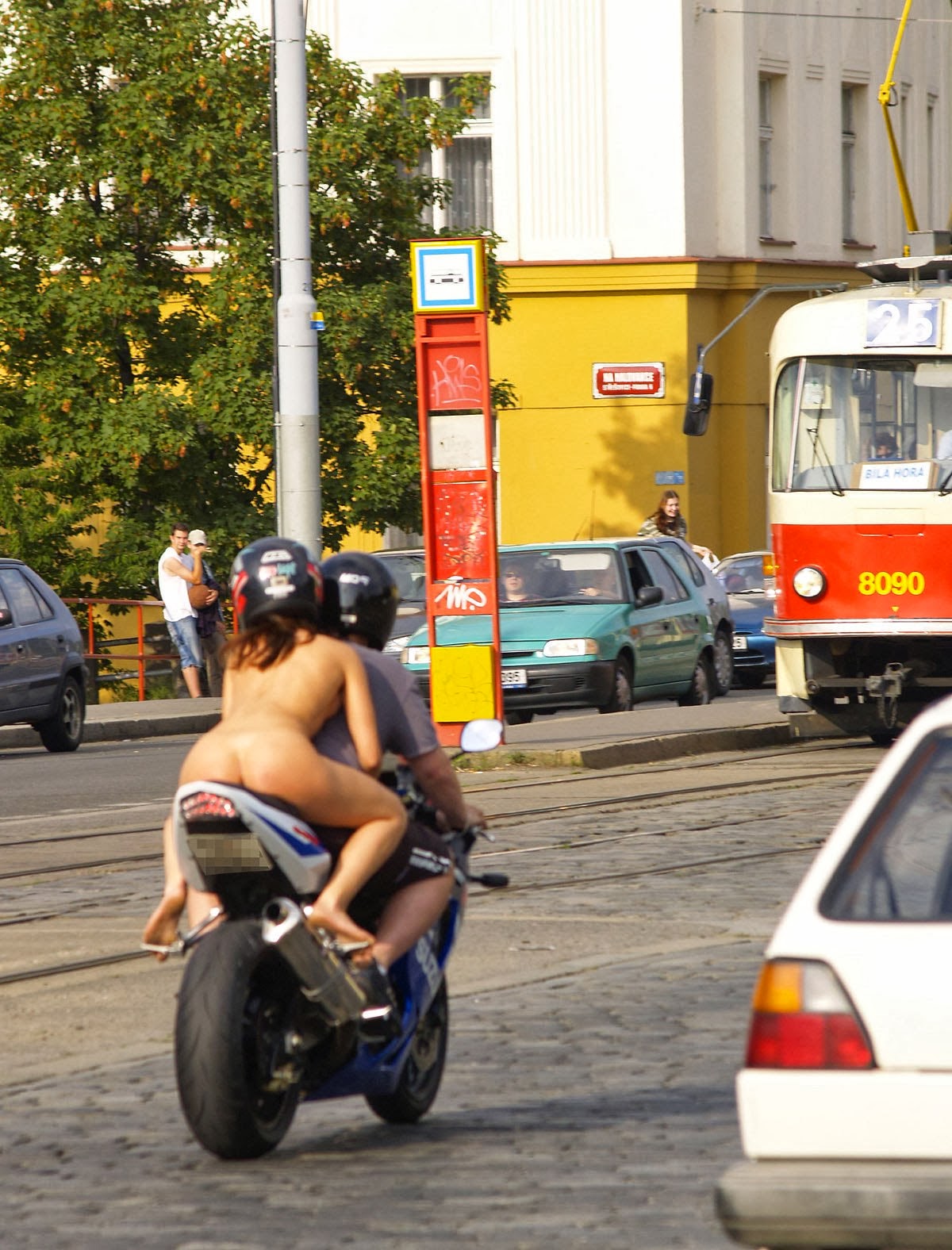 alane-e-motorbike-nude-in-public-43