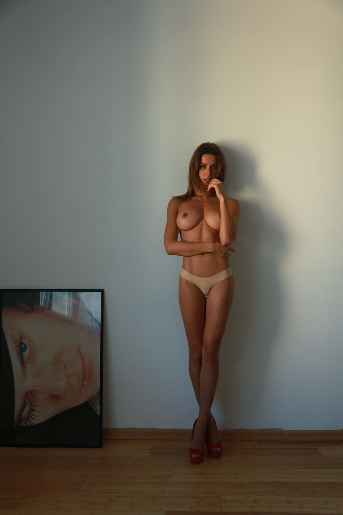 olga-alberti-nude-photos-by-mike-dowson-05