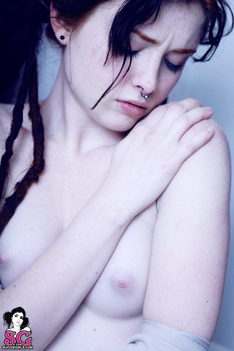 opaque-dreadlocks-bath-nude-suicide-girls-03