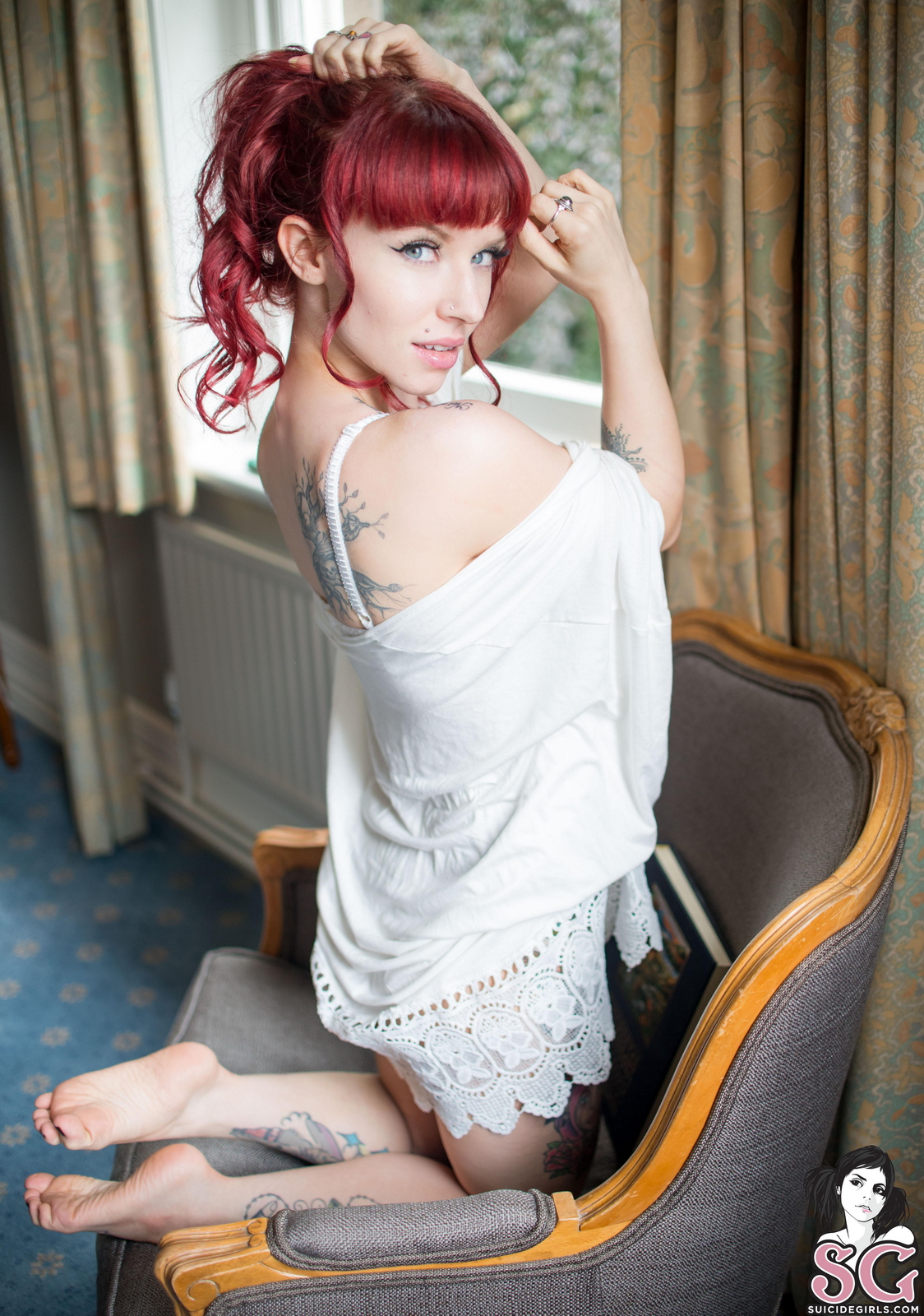 rouge-naked-redhead-tattoos-white-lingerie-suicide-girls-04