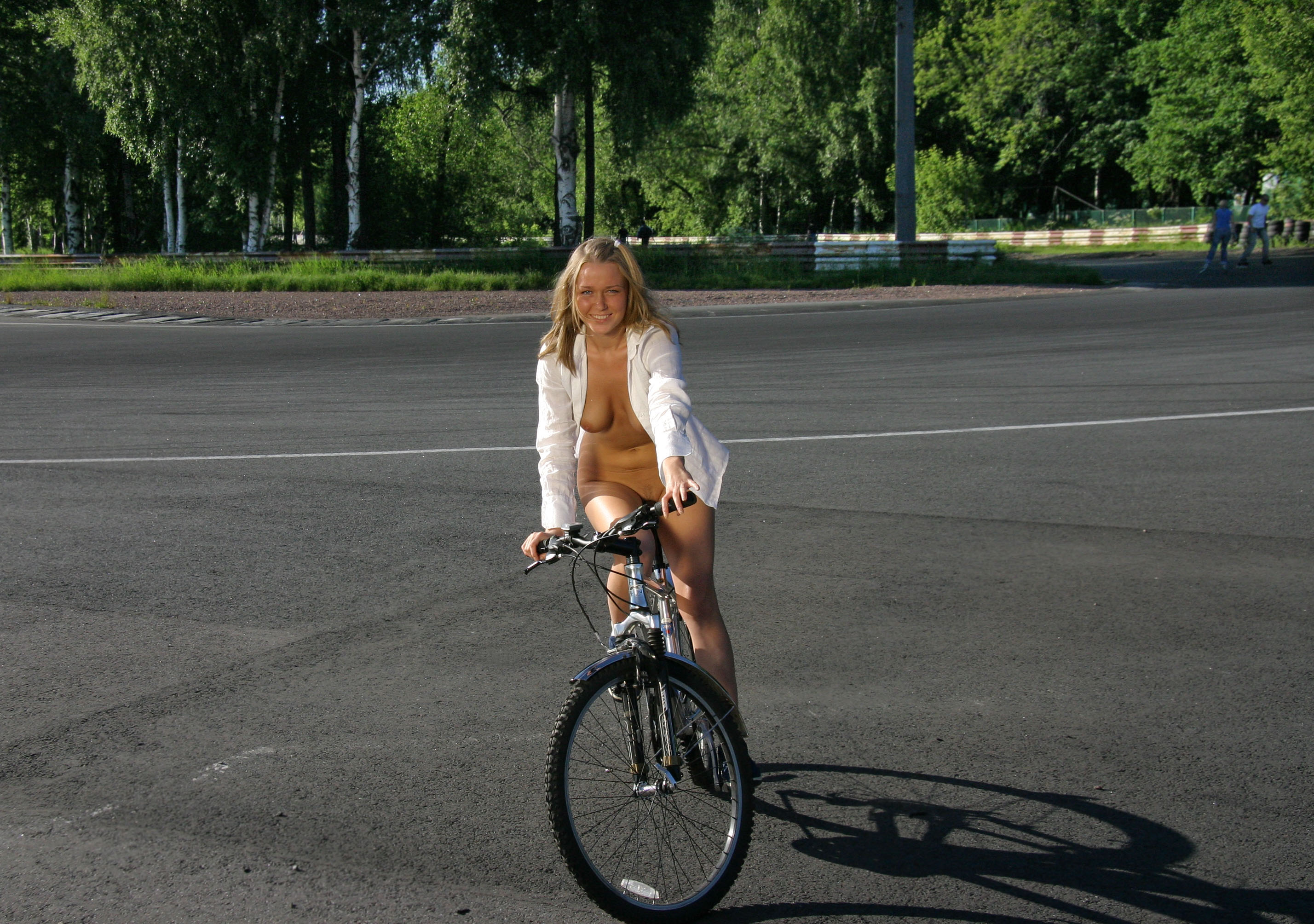 sonya-a-jeans-naked-riding-bike-public-teen-blonde-metart-24