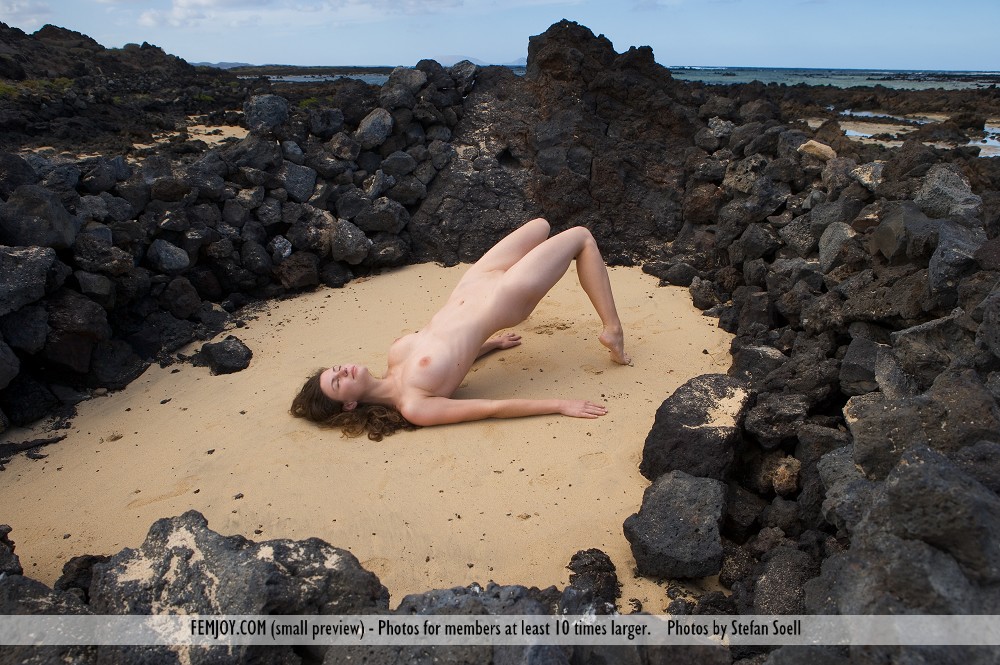 susann-volcanic-beach-naked-femjoy-01
