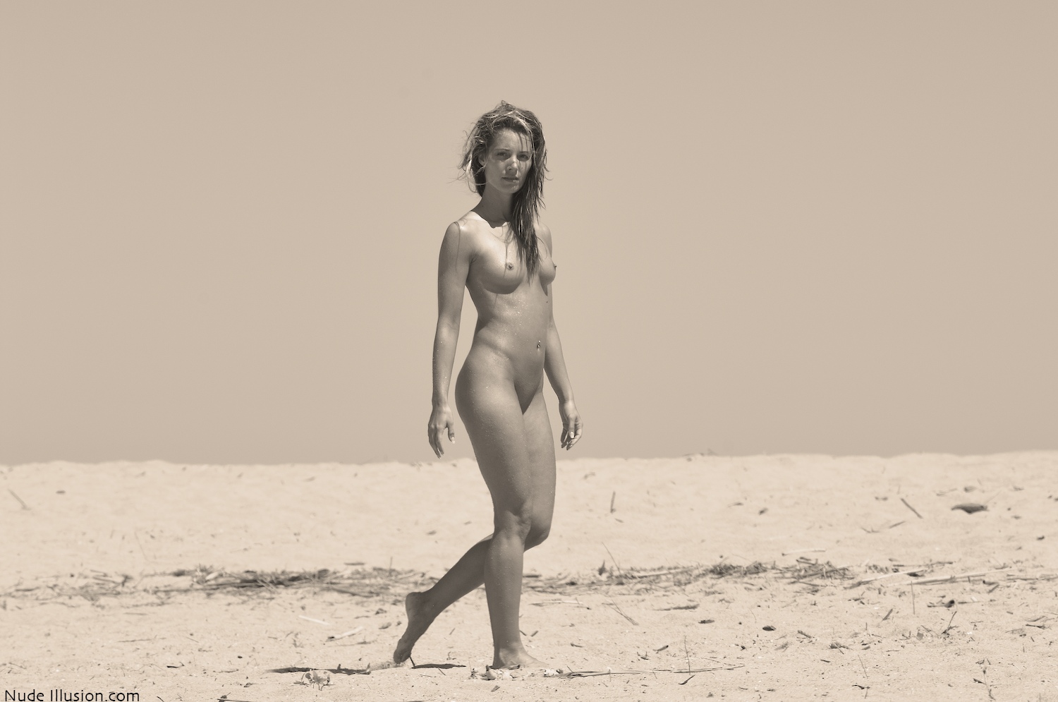two-amateur-girls-naked-beach-black-white-photos-29
