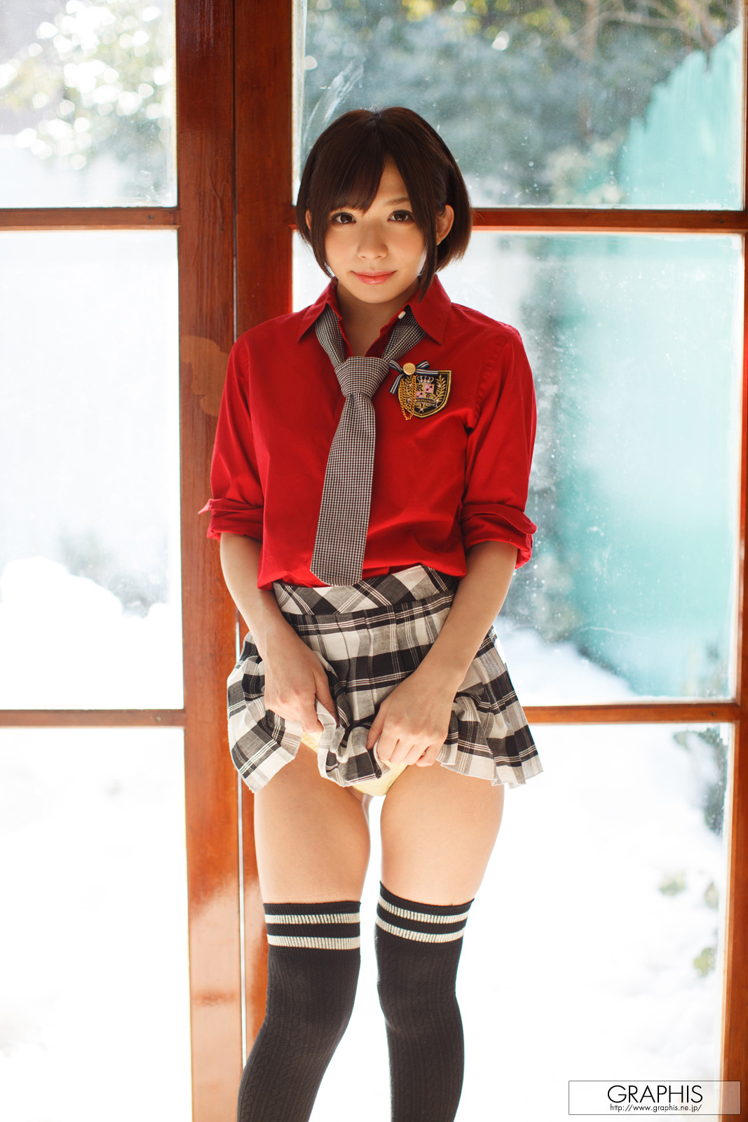 urumi-narumi-nude-schoolgirls-overknee-socks-japanese-graphis-06