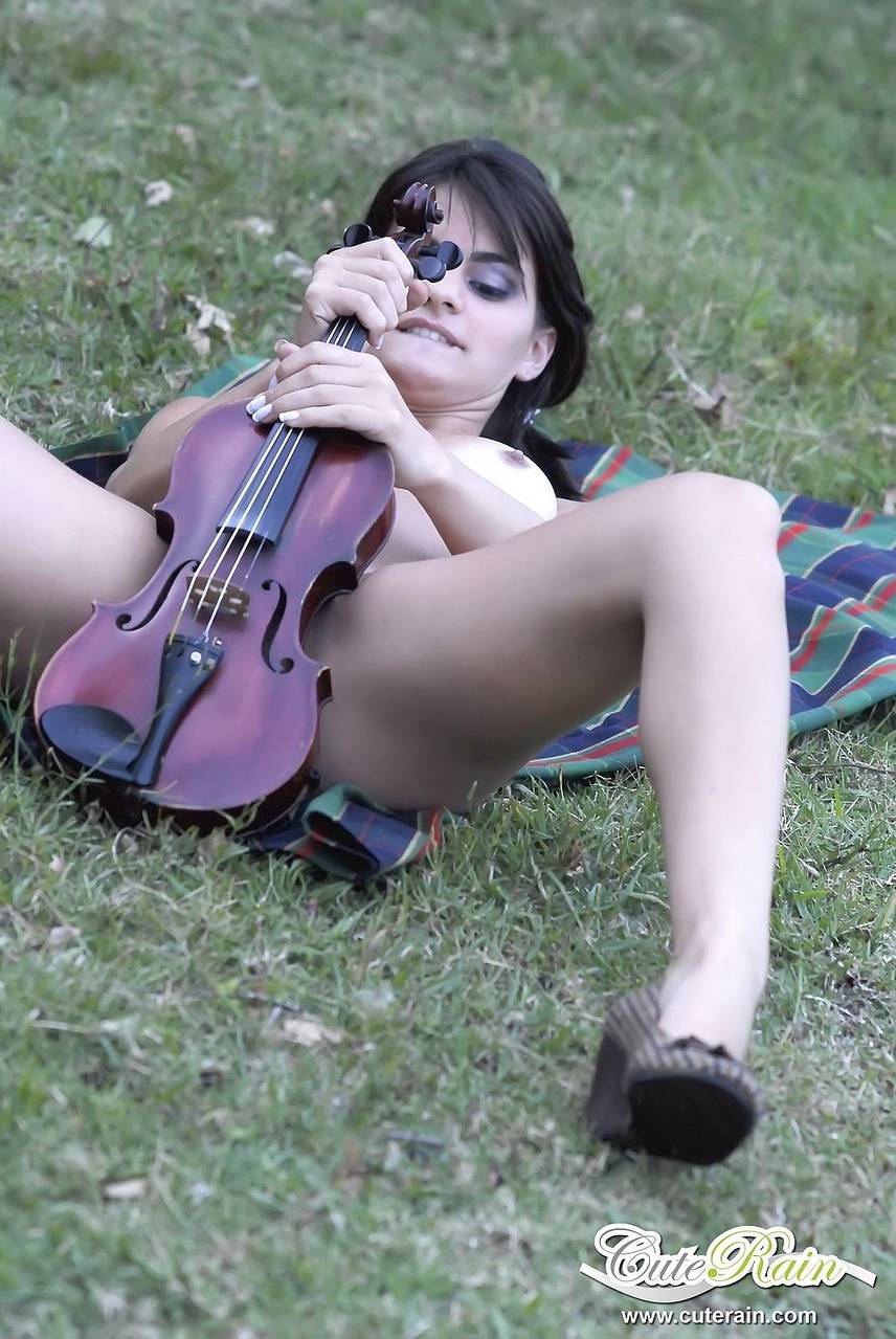cute-rain-naked-boobs-violin-meadow-brunette-young-18