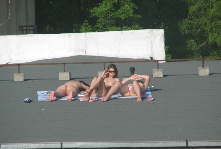 Girls on the roof