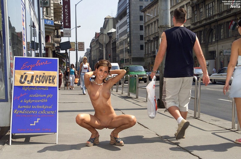 Nella nude in public