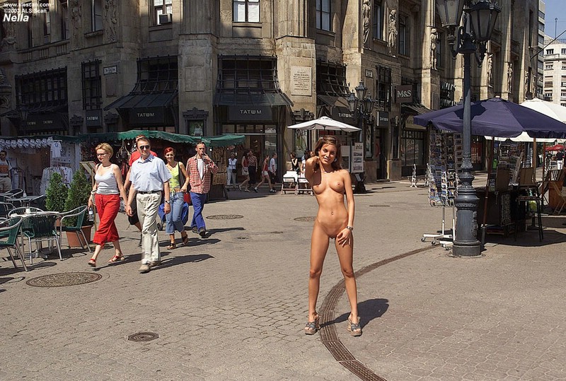 Nella nude in public