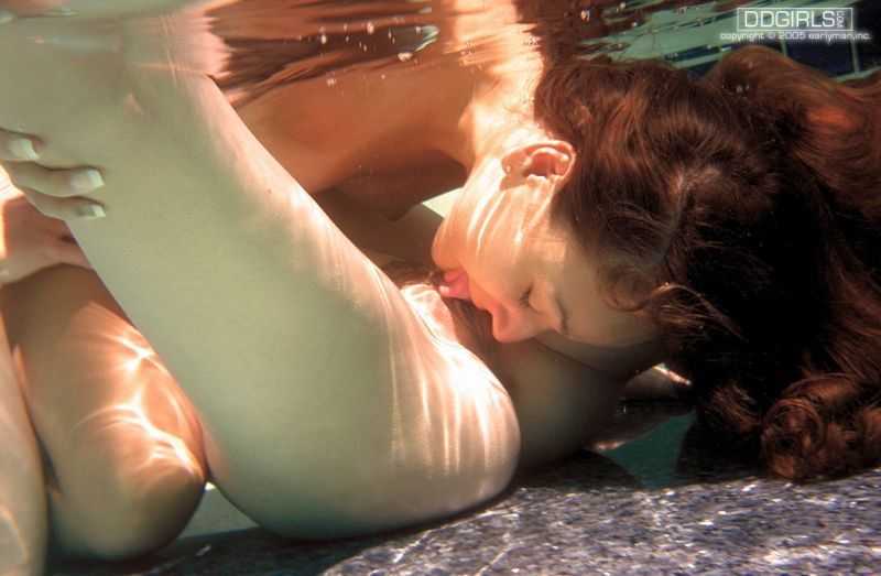 Under water love